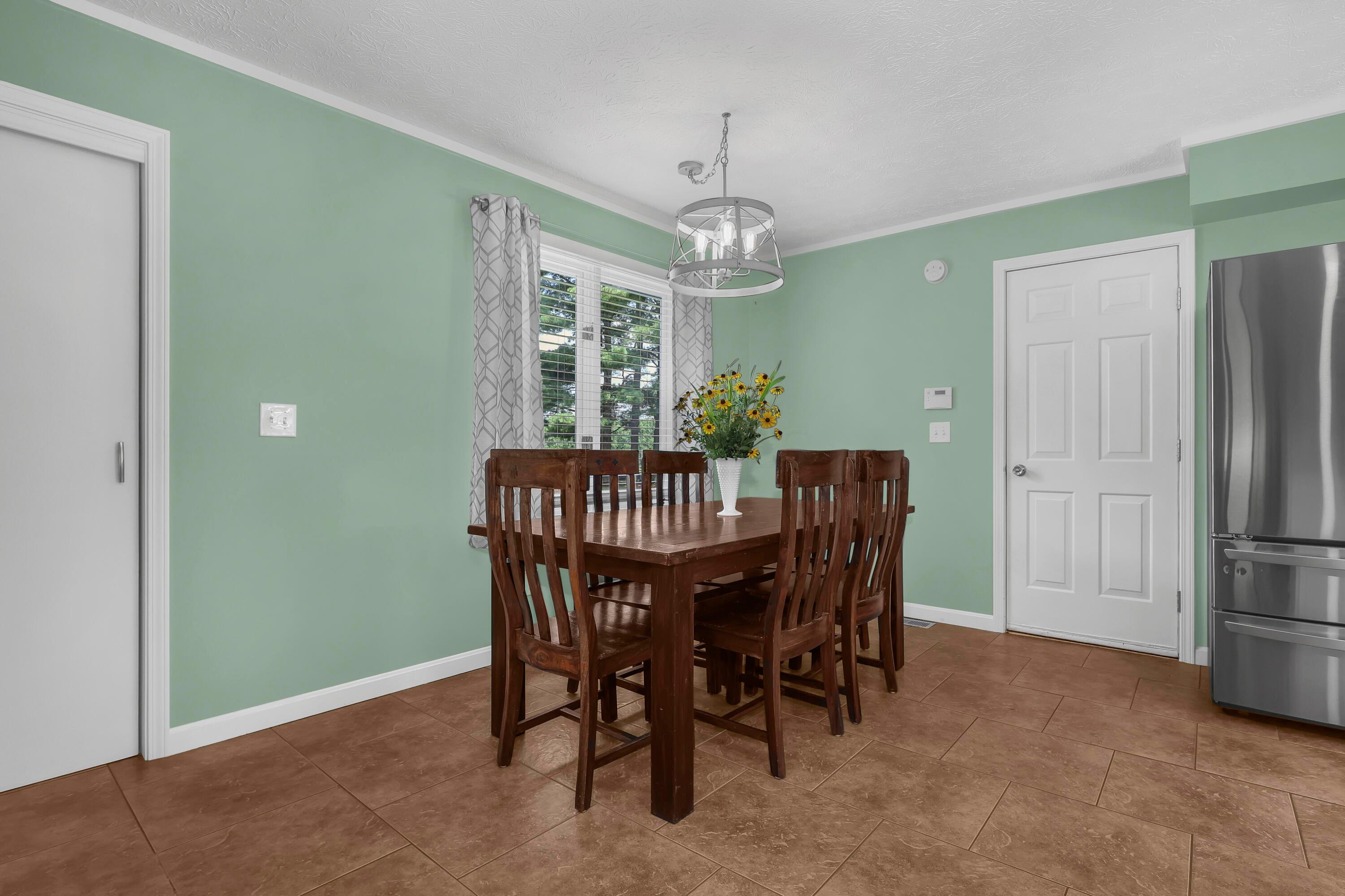 1060 South Watkins Road Alexandria, OH 43001 - Photo 7 of 47 0G7A6783