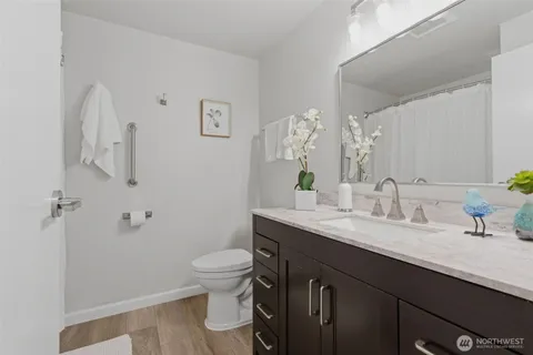 $315,000 | 14555 Northeast 32nd Street, Unit F101, Bellevue, WA 98007