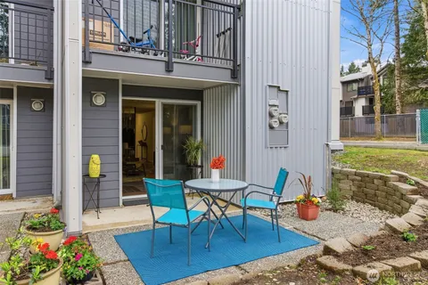 $315,000 | 14555 Northeast 32nd Street, Unit F101, Bellevue, WA 98007