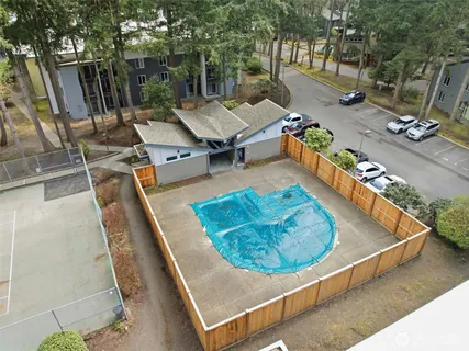 $315,000 | 14555 Northeast 32nd Street, Unit F101, Bellevue, WA 98007