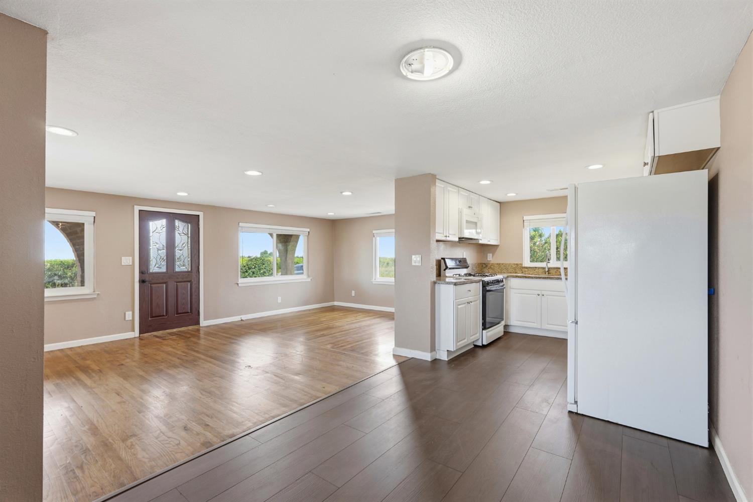 20042 North Ray Road Lodi, CA 95242 - Photo 13 of 57