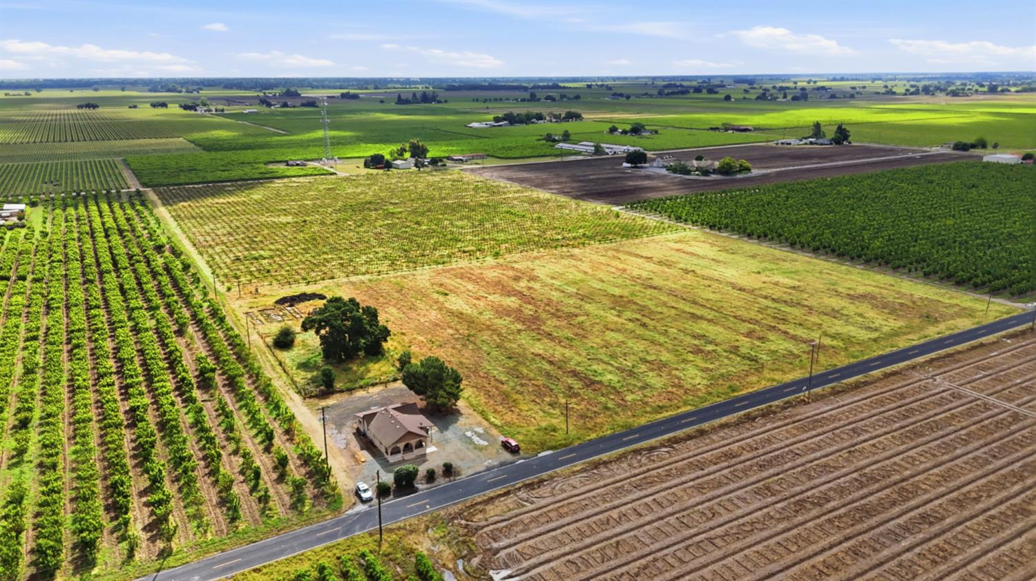 20042 North Ray Road Lodi, CA 95242 - Photo 41 of 57