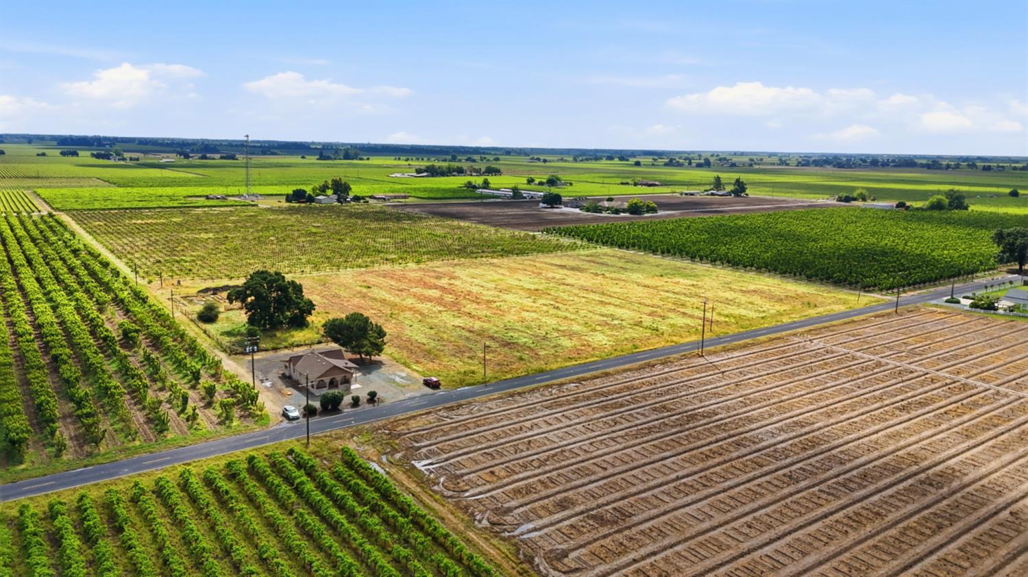 20042 North Ray Road Lodi, CA 95242 - Photo 46 of 57