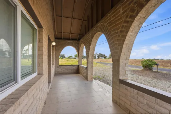 $799,999 | 20042 North Ray Road, Lodi, CA 95242