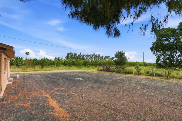 $799,999 | 20042 North Ray Road, Lodi, CA 95242