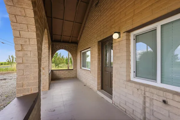 $799,999 | 20042 North Ray Road, Lodi, CA 95242