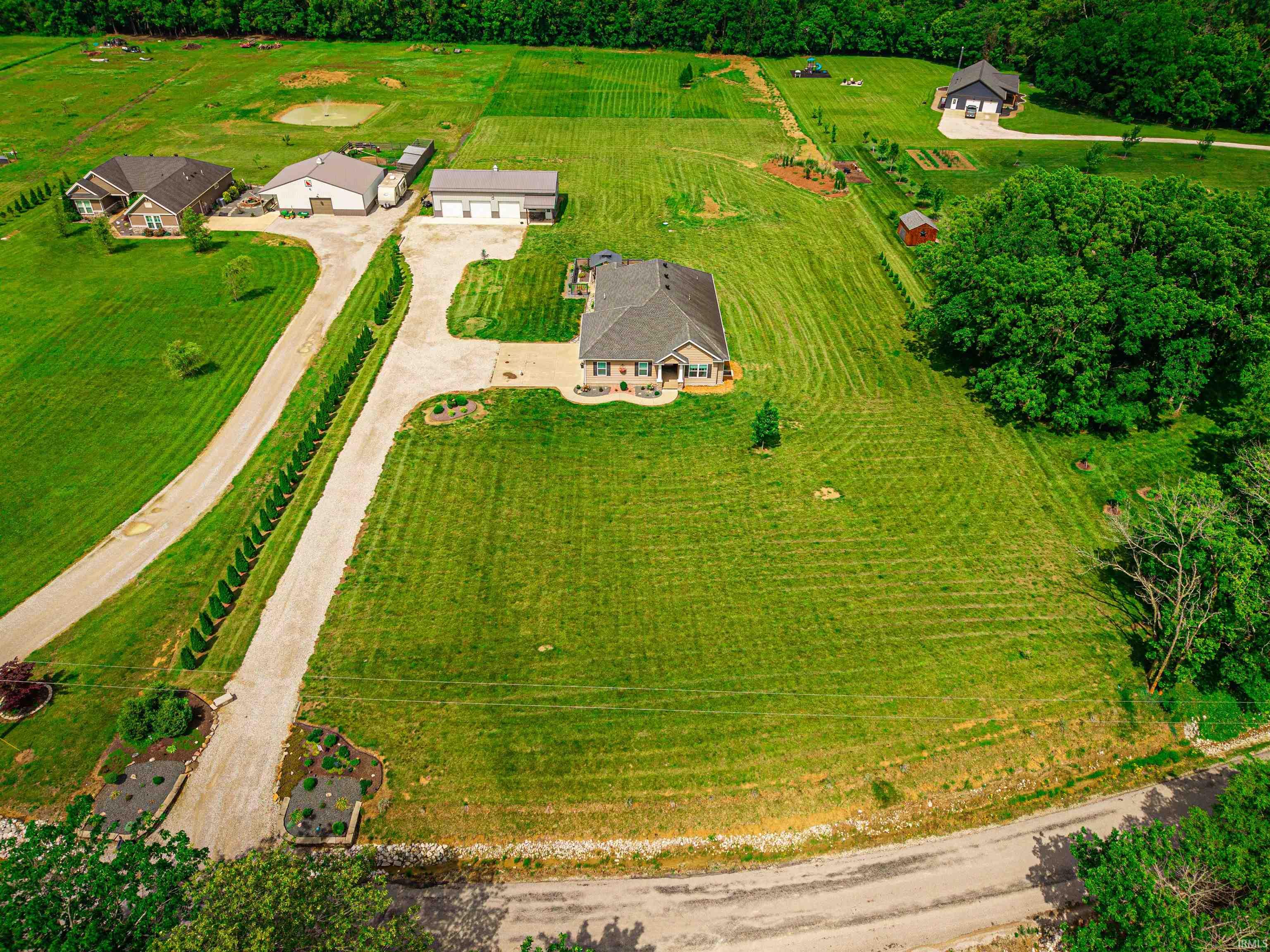 3133 South Pigeon Valley Road Boonville, IN 47601 - Photo 4 of 36