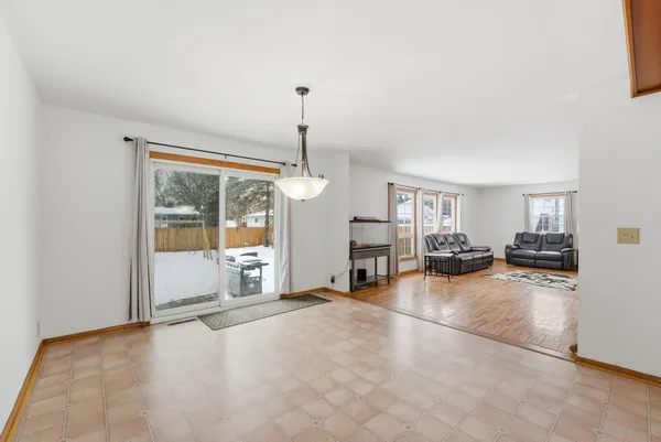 $284,900 | 1109 13th Avenue Southwest, Willmar, MN 56201