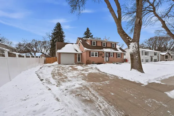$284,900 | 1109 13th Avenue Southwest, Willmar, MN 56201
