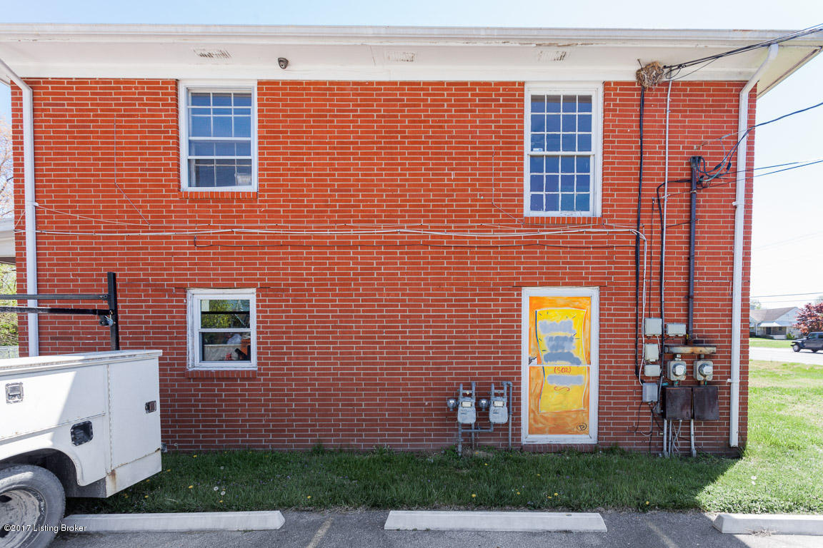 3201 Ralph Avenue Louisville, KY 40216 - Photo 4 of 30 _MG_8246