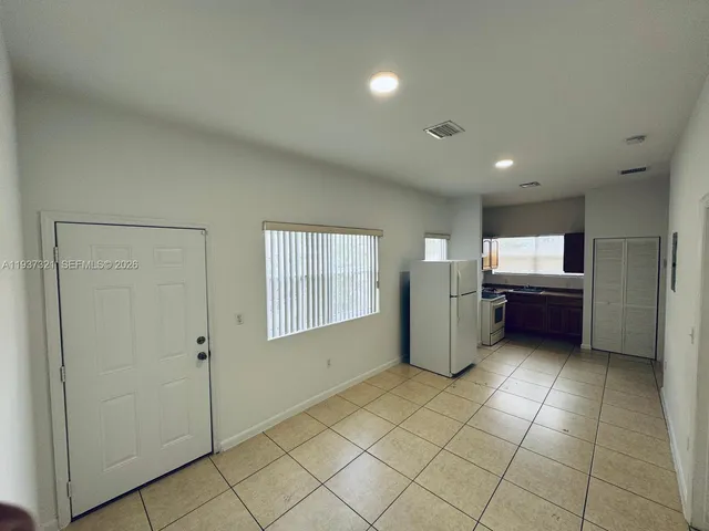 $2,100 | 1330 Northwest 5th Street, Unit 1, Miami, FL 33125