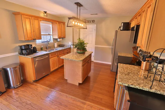 $500,000 | 124 Long Pointe Drive, Mary Esther, FL 32569