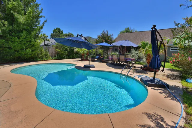 $500,000 | 124 Long Pointe Drive, Mary Esther, FL 32569