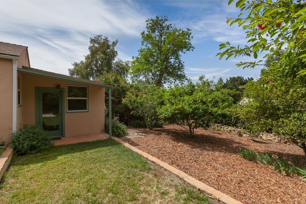 2917 Serena Road Santa Barbara, CA 93105 - Photo 16 of 18 Backyard2