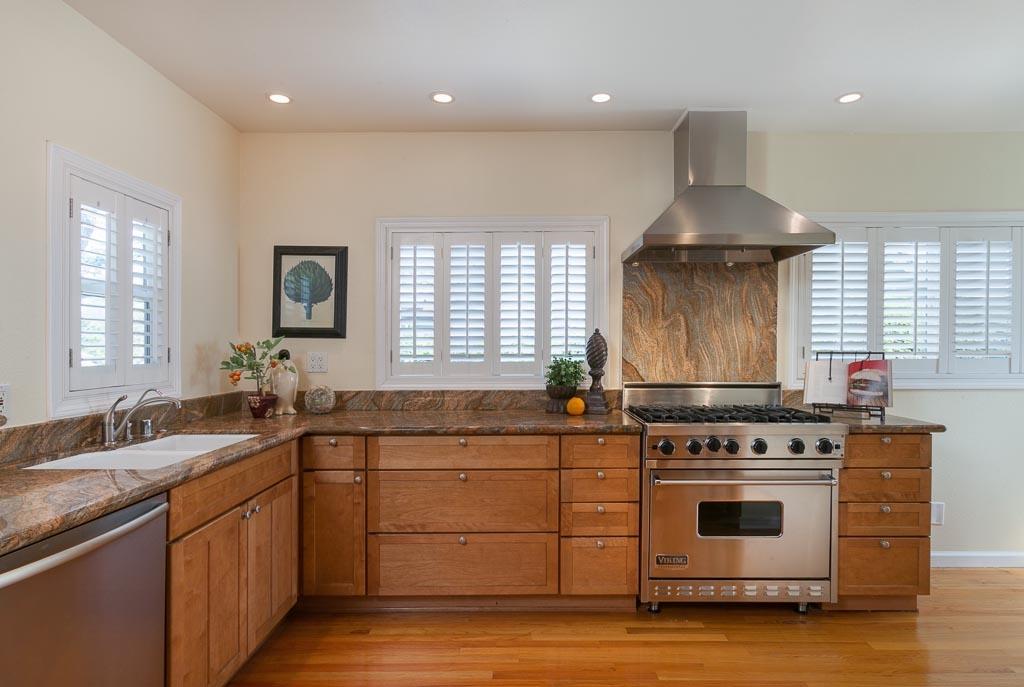 2917 Serena Road Santa Barbara, CA 93105 - Photo 6 of 18 004 Kitchen
