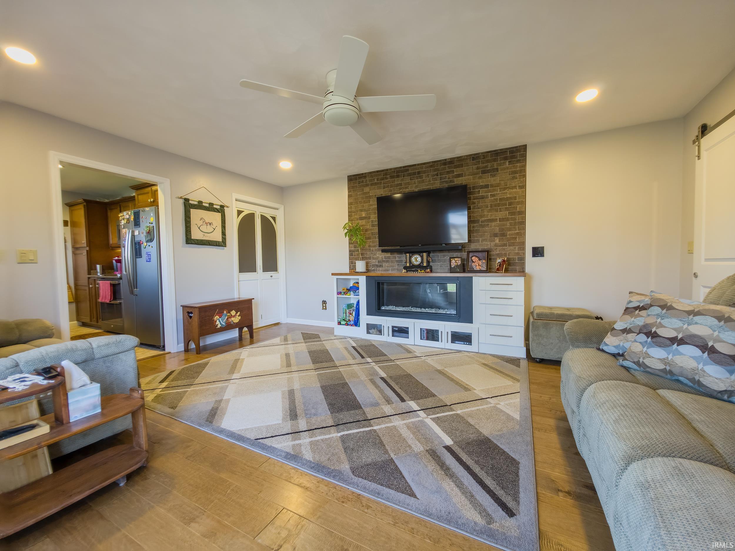 1433 Lisa Lane Mount Carmel, IL 62863 - Photo 12 of 36