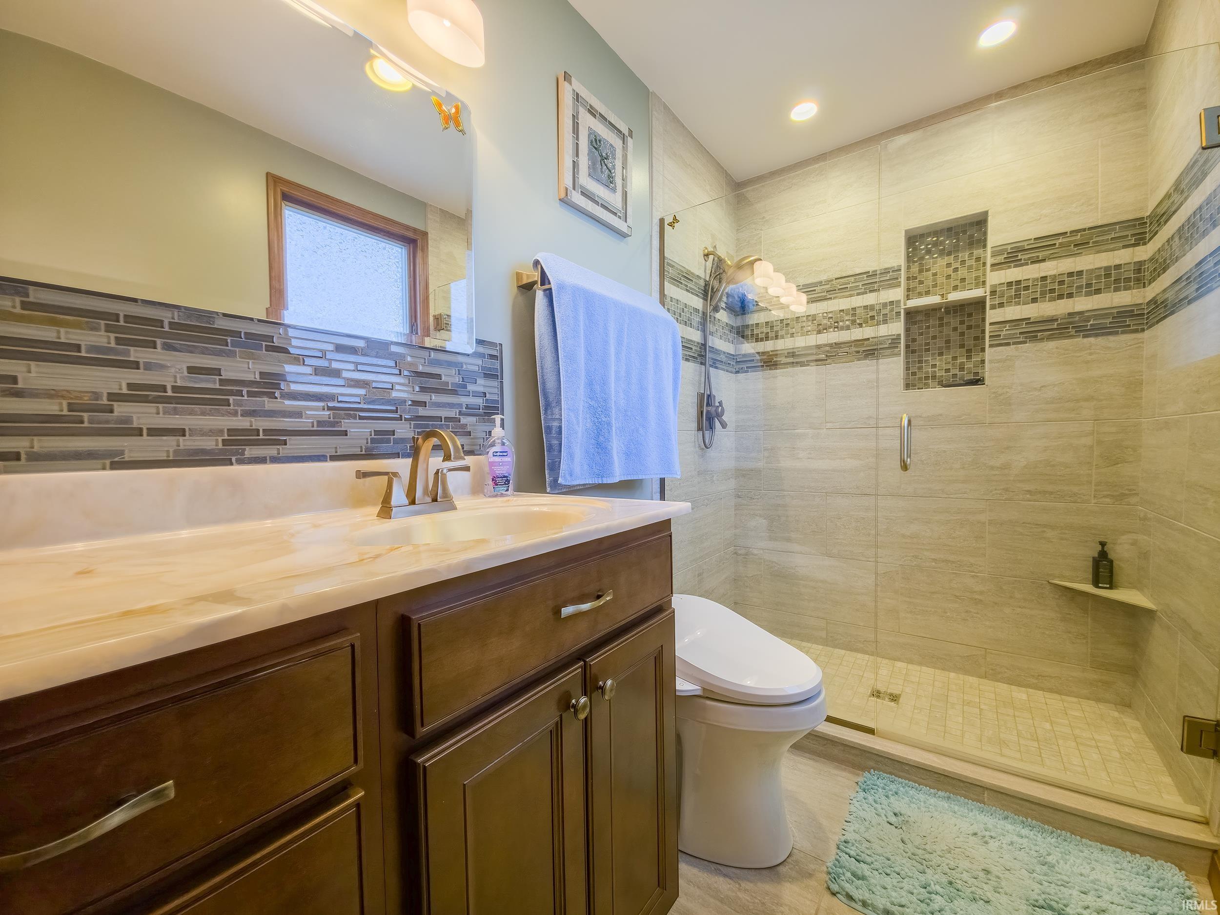 1433 Lisa Lane Mount Carmel, IL 62863 - Photo 18 of 36