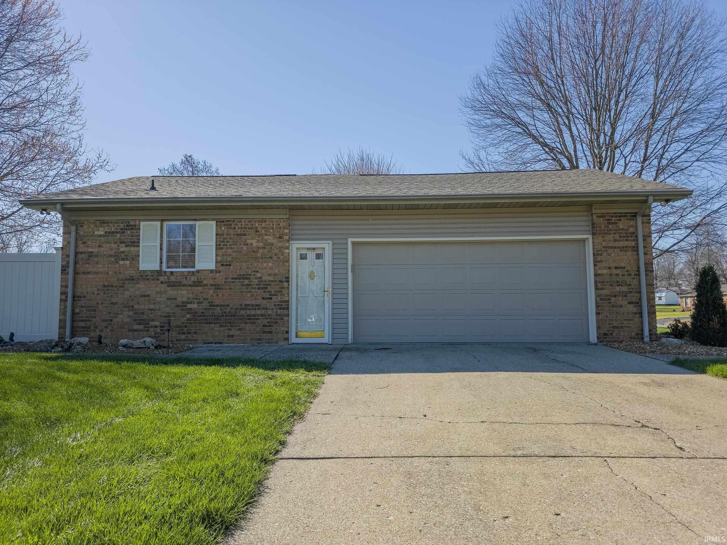 1433 Lisa Lane Mount Carmel, IL 62863 - Photo 23 of 36