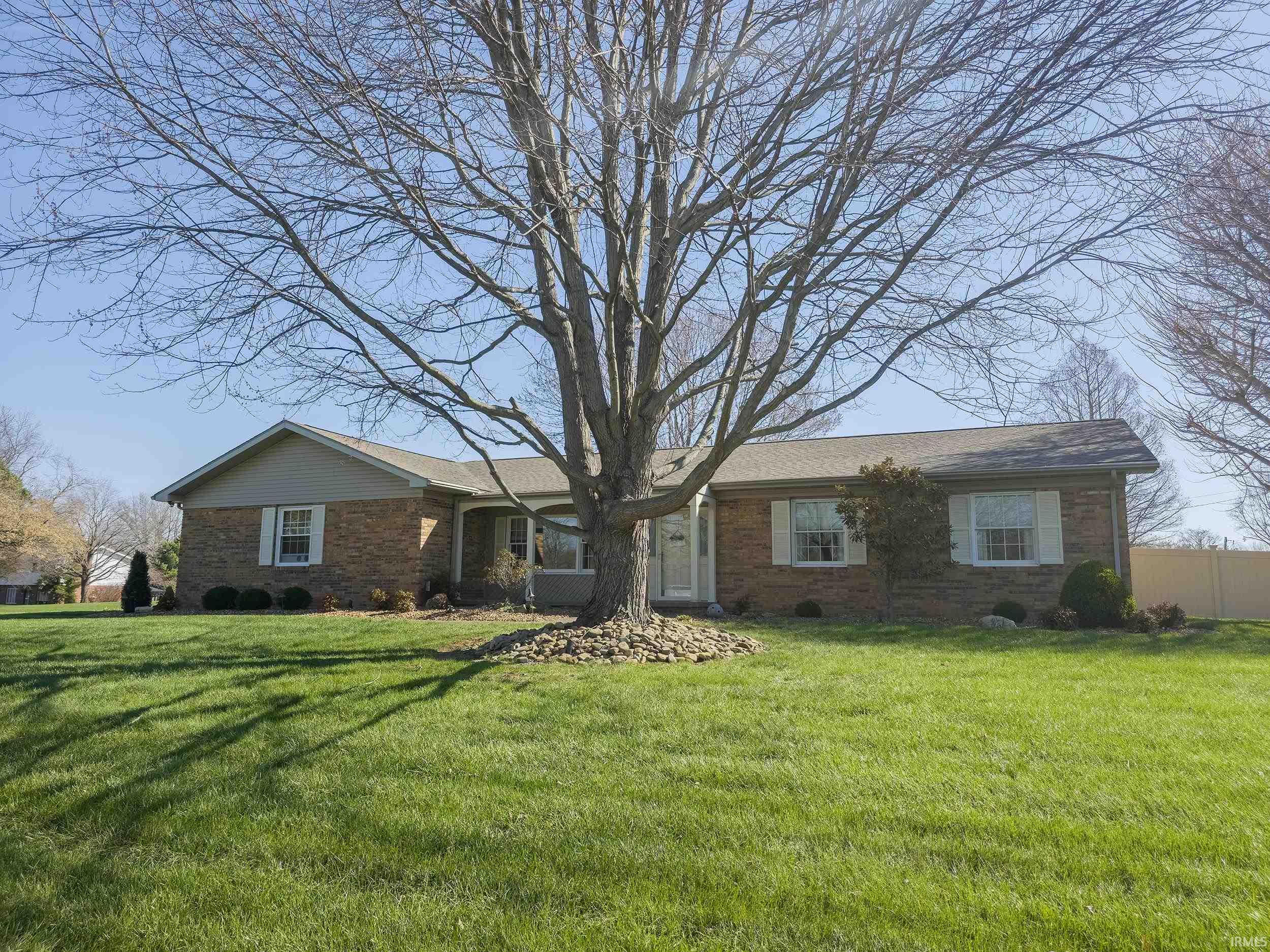 1433 Lisa Lane Mount Carmel, IL 62863 - Photo 34 of 36