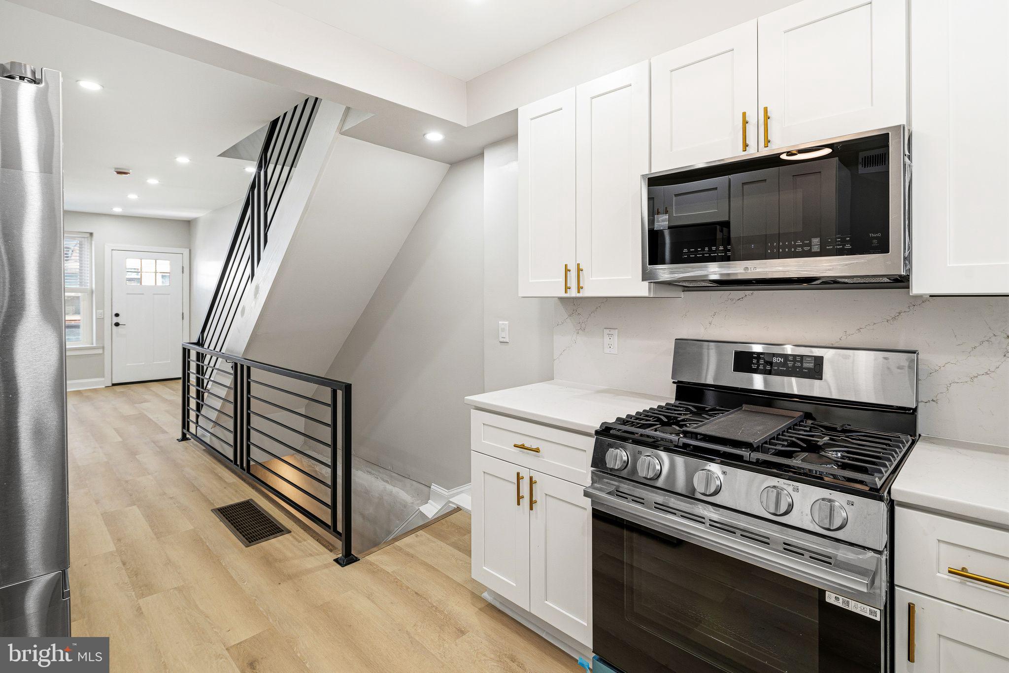 2040 Fernon Street Philadelphia, PA 19145 - Photo 8 of 20