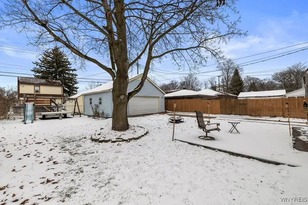 $229,900 | 252 Edward Street, North Tonawanda, NY 14120