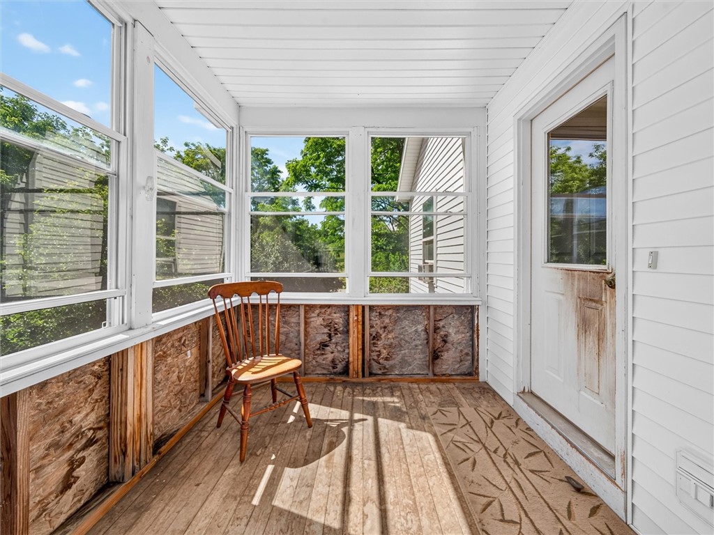 7142 Woolston Road East Bloomfield, NY 14469 - Photo 27 of 48 Enclosed entry porch