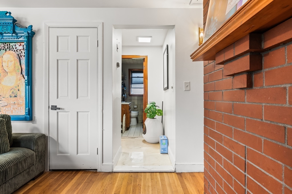 218 Warren Street Watertown, MA 02472 - Photo 15 of 33
