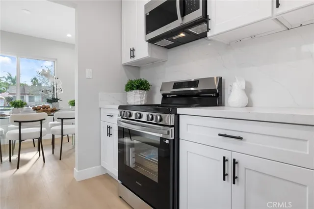 $1,049,000 | 14137 Gain Street, Arleta, CA 91331