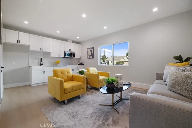 $1,049,000 | 14137 Gain Street, Arleta, CA 91331