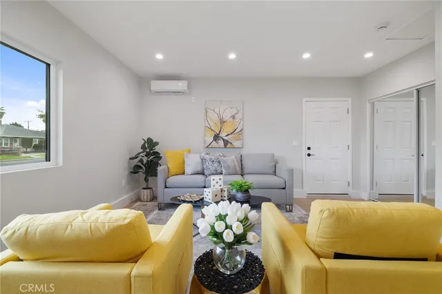 $1,049,000 | 14137 Gain Street, Arleta, CA 91331