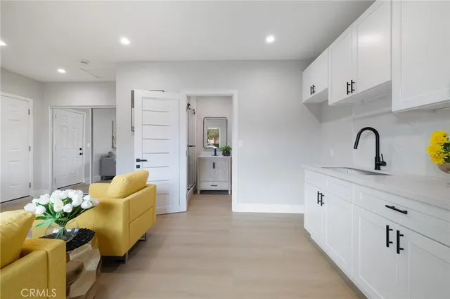 $1,049,000 | 14137 Gain Street, Arleta, CA 91331