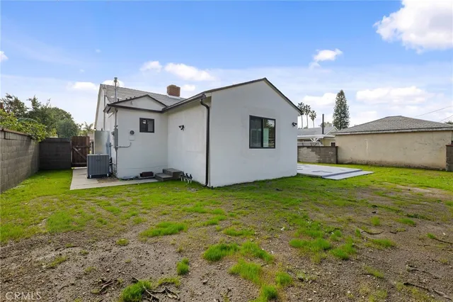 $1,049,000 | 14137 Gain Street, Arleta, CA 91331