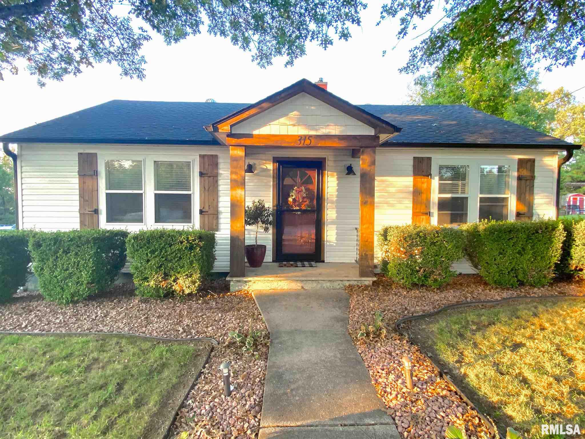 315 Wetaug Road Dongola, IL 62926 - Photo 1 of 30 Gallery Image 1