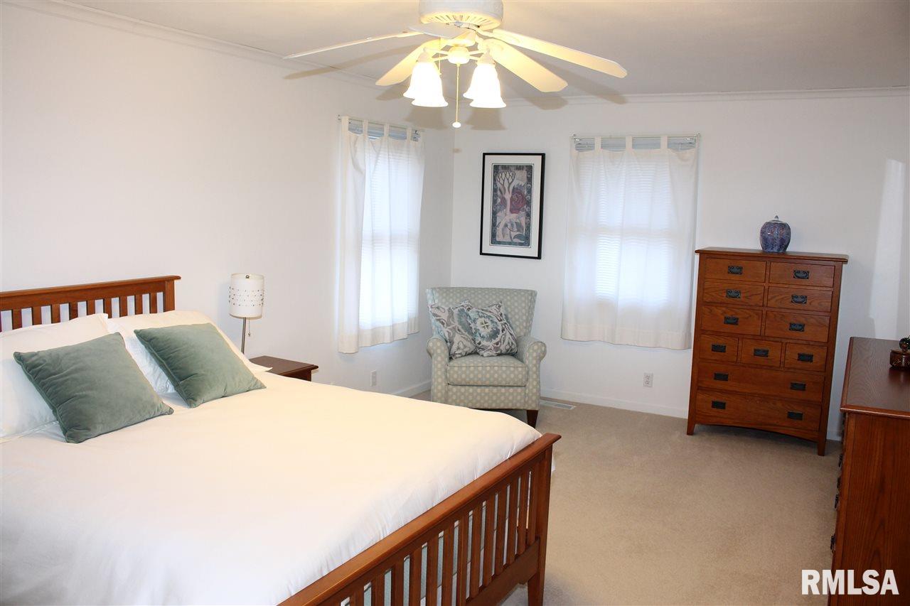 6407 North Post Oak Road Peoria, IL 61615 - Photo 18 of 27 Gallery Image 18