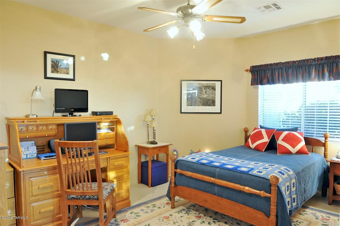 1051 East Royal Oak Road Tucson, AZ 85755 - Photo 17 of 32