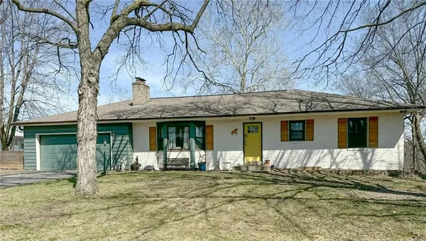 $340,000 | 545 Jefferson Circle, Liberty, MO 64068