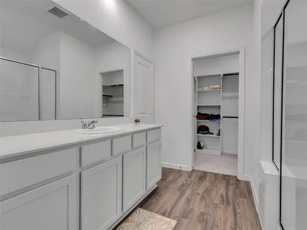 $2,050 | 3712 Windy Brk Road, Rosenberg, TX 77469