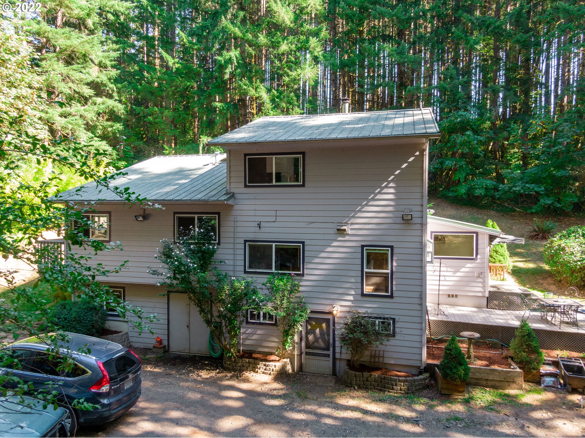 57070 Walker Road Scappoose, OR 97056 - Photo 3 of 32 Gallery Image 3