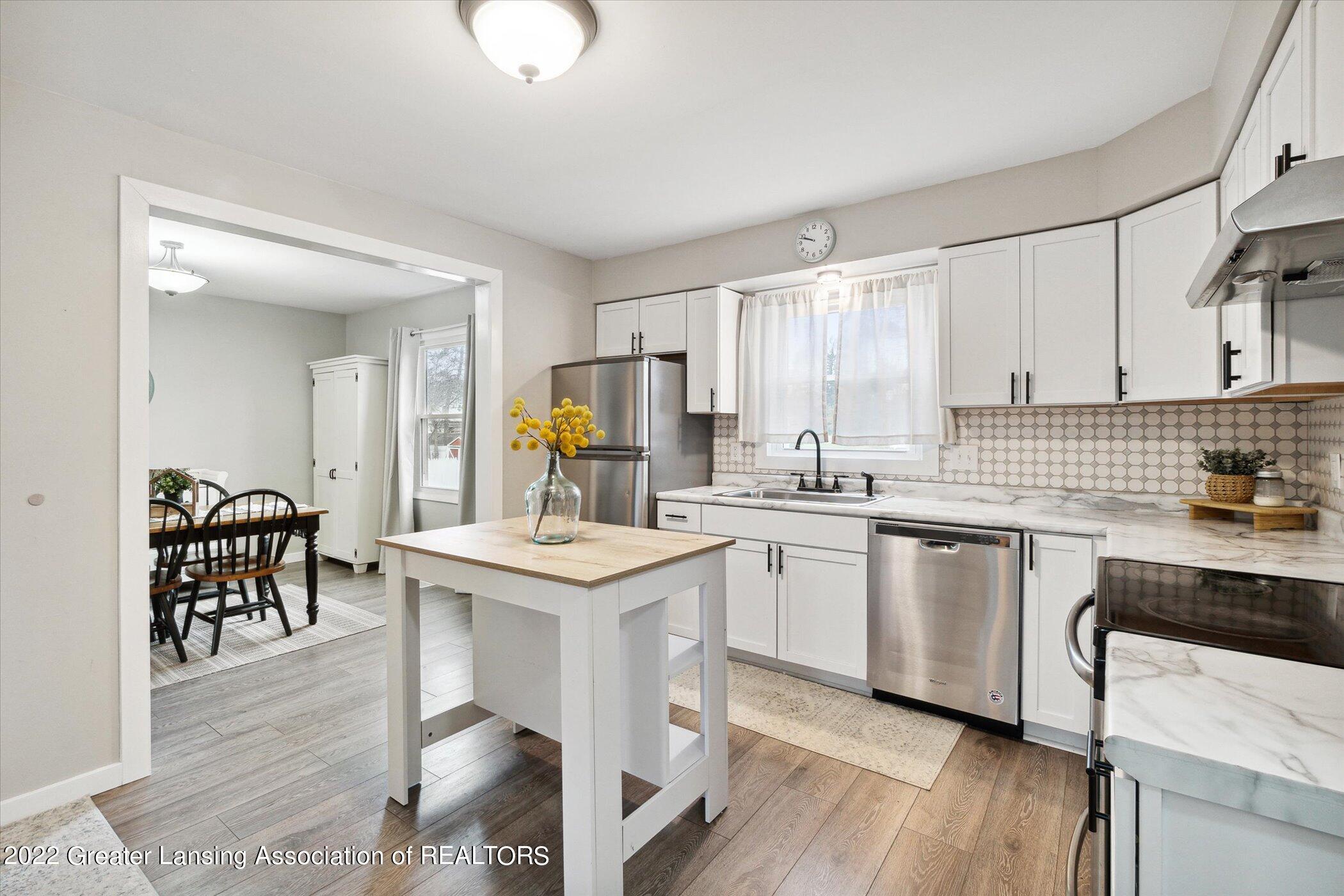 3610 West Holmes Road Lansing, MI 48911 - Photo 11 of 35 13-3610-W-Holmes-Rd-Lansing-MI-48911-Win