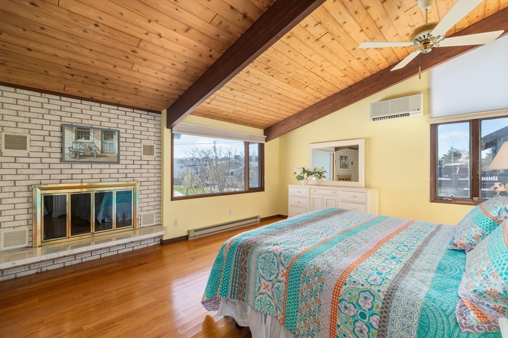 9 Sandy Way Gloucester, MA 01930 - Photo 12 of 36