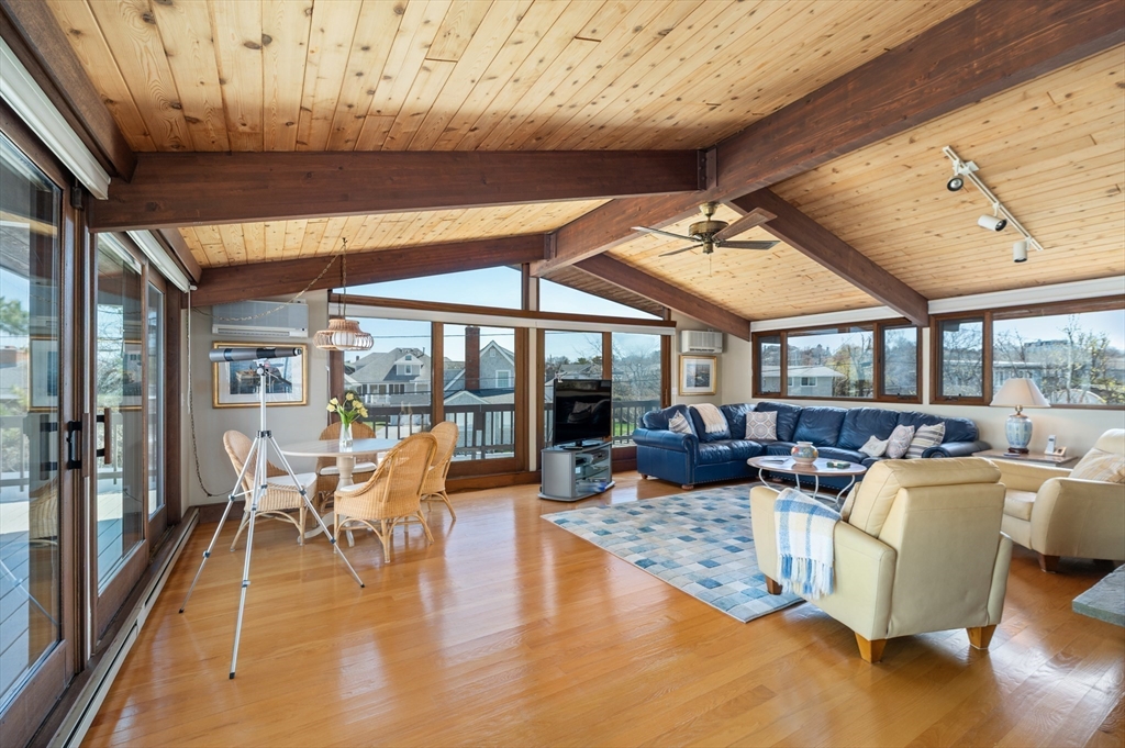 9 Sandy Way Gloucester, MA 01930 - Photo 4 of 36