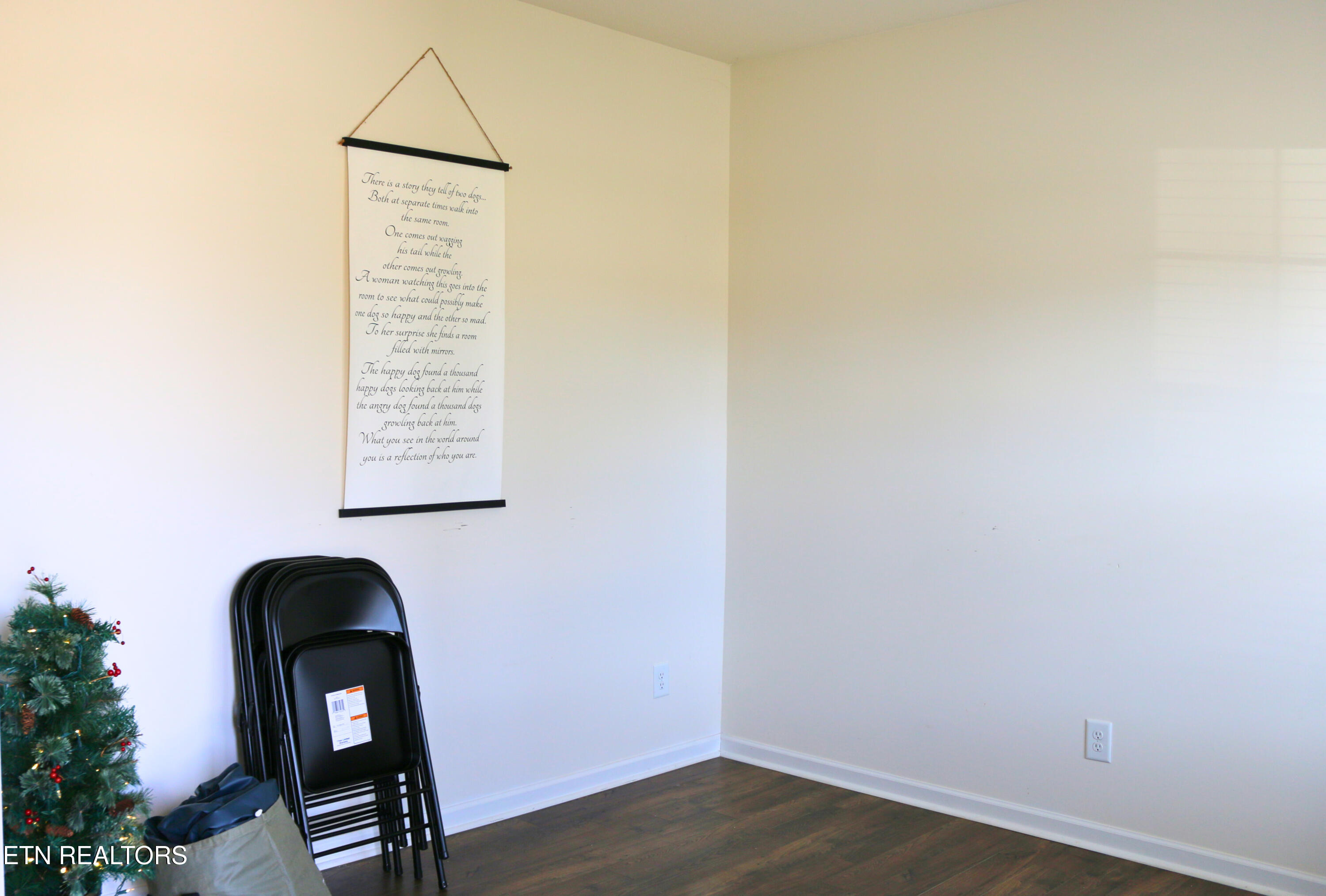 1642 Pebblestone Court Morristown, TN 37814 - Photo 4 of 25 Flex room to right of front door