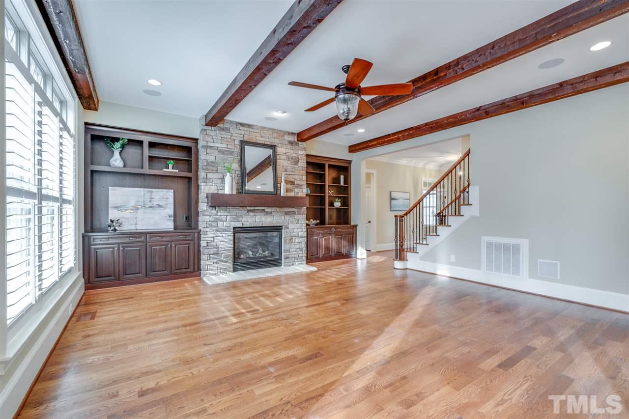 6837 Mactavish Way Raleigh, NC 27613 - Photo 4 of 30