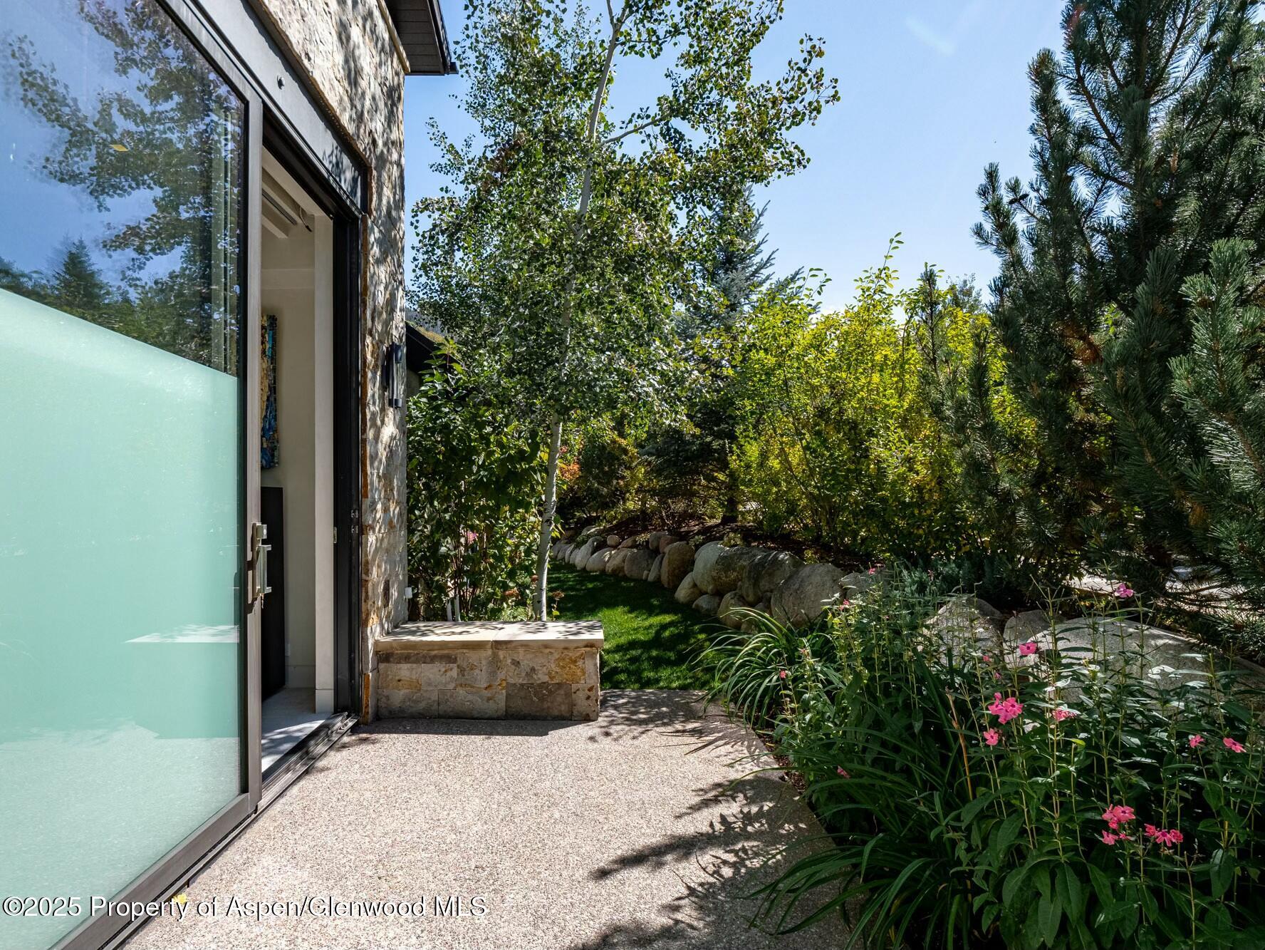 1154 East Cooper Avenue Aspen, CO 81611 - Photo 19 of 30 Guest Suite 1 Deck