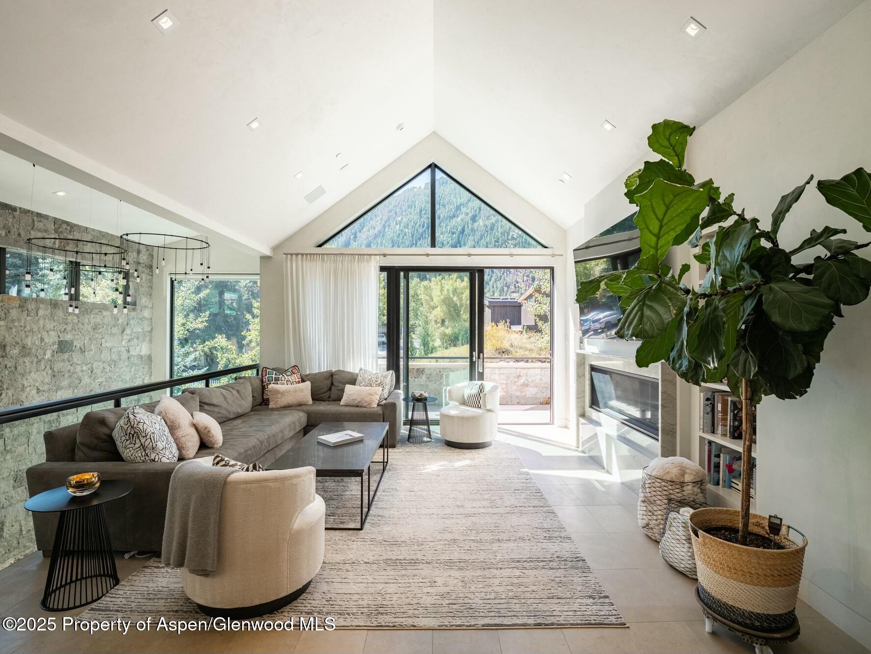 1154 East Cooper Avenue Aspen, CO 81611 - Photo 5 of 30 Upstairs Living Room