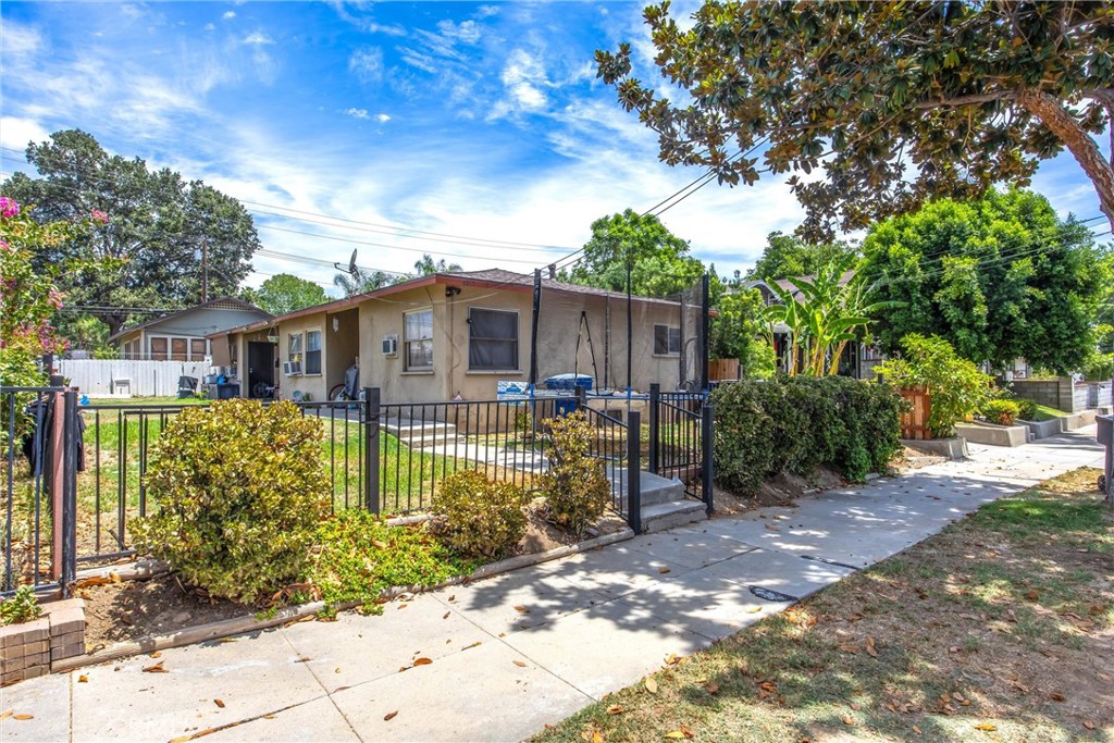4230 13th Street Riverside, CA 92501 - Photo 24 of 35