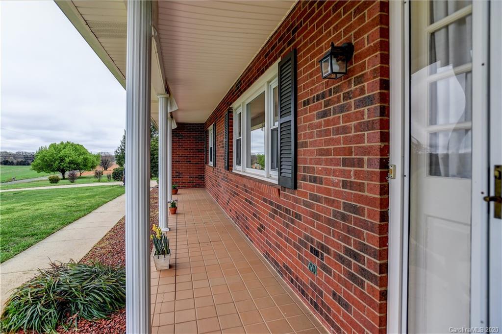 225 Pope Farm Road Stony Point, NC 28678 - Photo 3 of 44 Gallery Image 3