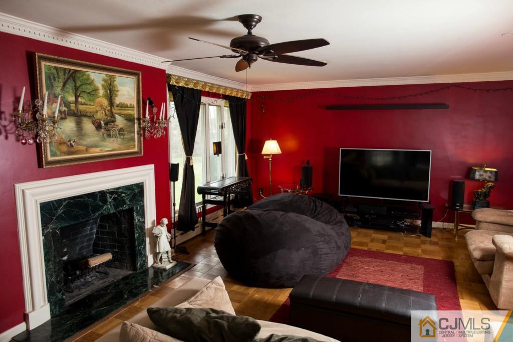 417 New Dover Road Colonia, NJ 07067 - Photo 9 of 25 Gallery Image 9