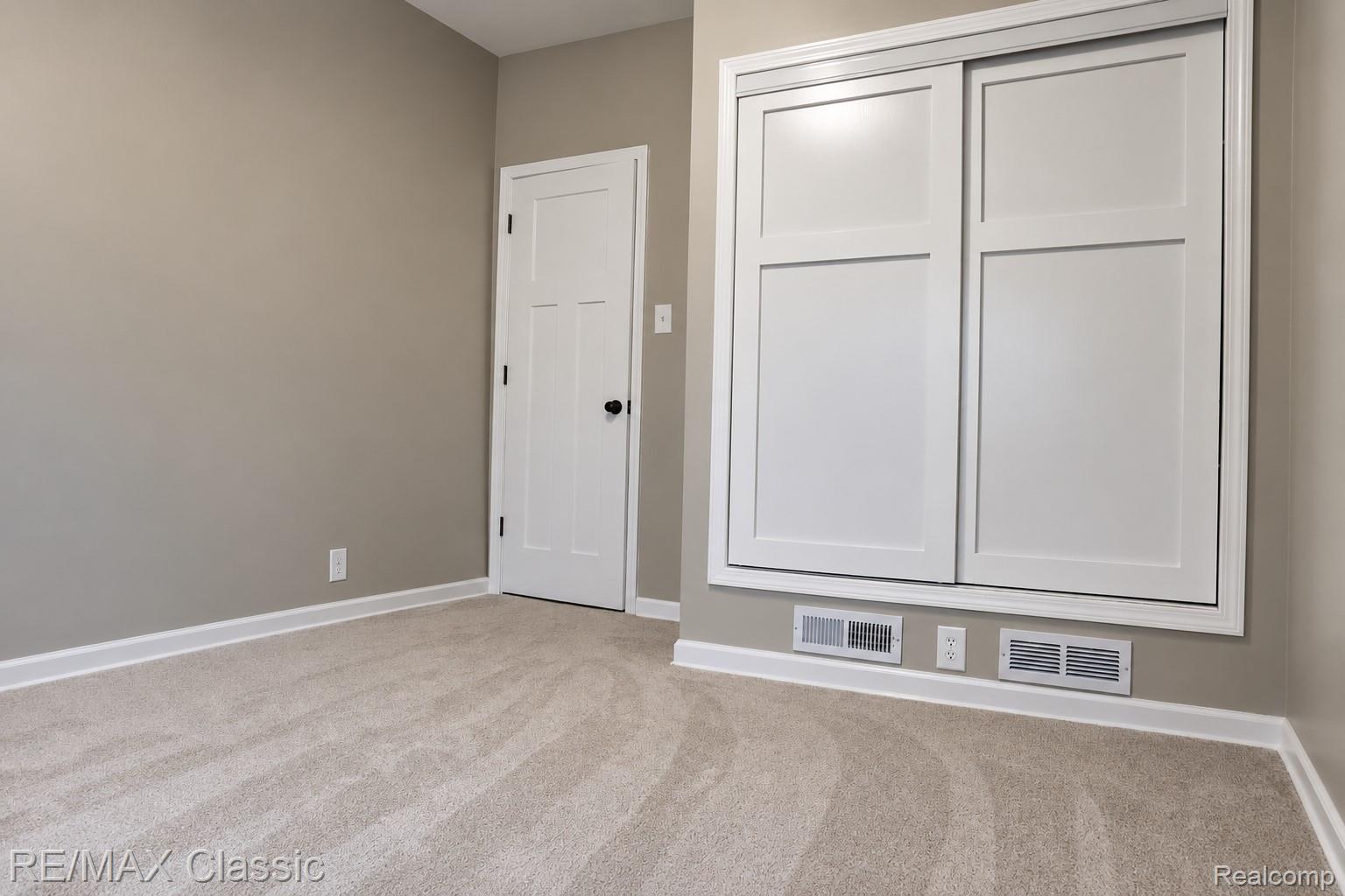 320 South Rochester Road Clawson, MI 48017 - Photo 22 of 44 Built in closet in 2nd bedroom