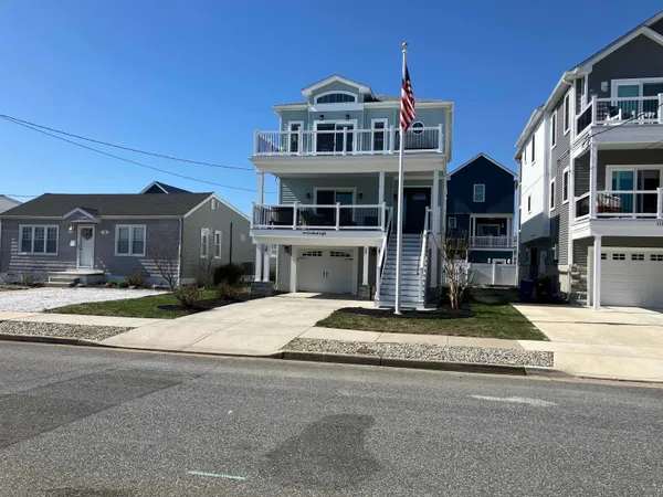 $1,299,000 | 108 West 7th Avenue, North Wildwood, NJ 08260